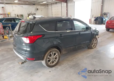 2019 Ford Escape Se from USA, damaged, VIN 1FMCU9GD2KUB24888